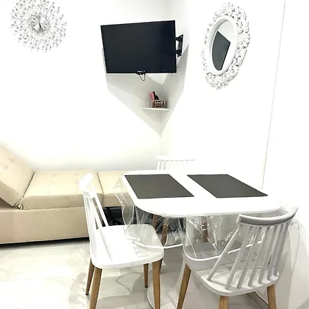 Perla Del Mare - Lungomare Di Crotone, 30 Mt Dal Mare Apartment Exterior photo